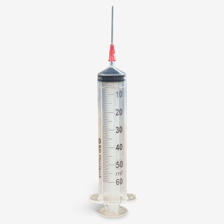 Seringue pour traitement du bois